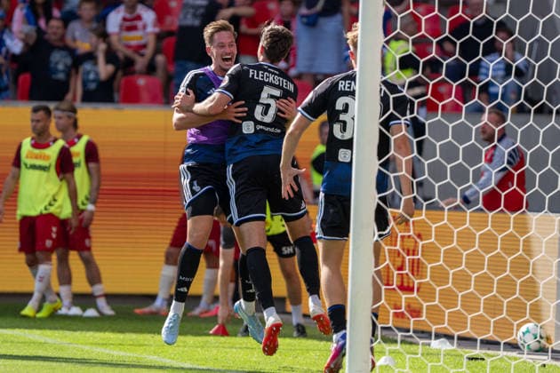 Tobias Fleckstein of MSV Duisburg celebrates his goal in the 2-1 victory over Jahn Regensburg vs. MSV Duisburg, Soccer, 3rd Division, Matchday 4, September 5, 2026 Jahn Regensburg vs. MSV Duisburg, Soccer, 3rd Division, September 5, 2026, Regensburg Copyright: xEibner-Pressefotox EP_EER