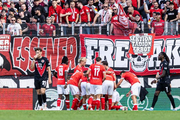 3rd Division: Rot-Weiss Essen vs. FC Viktoria Köln, September 5, 2026. Rot-Weiss Essen celebrates the goal, 1–0, 3rd Division: Rot-Weiss Essen vs. FC Viktoria Köln, Stadion an der Hafenstraße, Essen, September 5, 2026. DFL regulations prohibit any use of photographs as image sequences and or quasi-video. Copyright: xBEAUTIFULxSPORTS Buriakovx