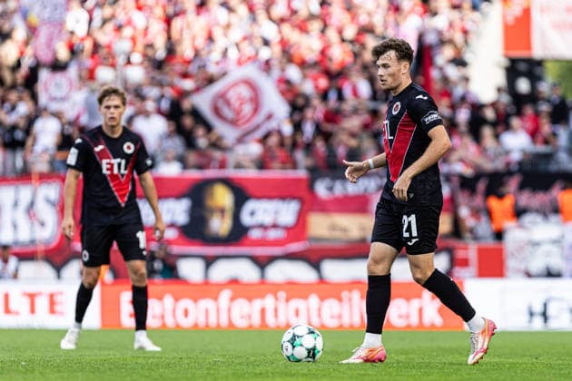 3rd Division: Rot-Weiss Essen vs. FC Viktoria Köln, September 5, 2026; Lucas Wolf (FC Viktoria Köln), 21; 3rd Division: Rot-Weiss Essen vs. FC Viktoria Köln, Stadion an der Hafenstraße, Essen, September 5, 2026; DFL regulations prohibit any use of photographs as image sequences and or quasi-video Copyright: xBEAUTIFULxSPORTS Buriakovx