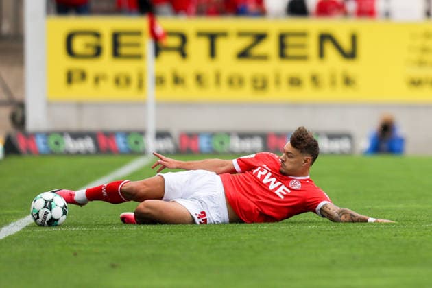 Rot Weiss Essen vs. FC Viktoria Cologne, Soccer, 3rd Division, Matchday 4, 2026–2027 Season, September 5, 2026, Jannik Hofmann (RW Essen) in control of the ball Rot-Weiss Essen vs. FC Viktoria Cologne, Soccer, 3rd Division, Matchday 4, 2026–2027 Season, September 5, 2026, Essen Copyright: xEibner-Pressefoto JavadxMohammadx EP_JMR