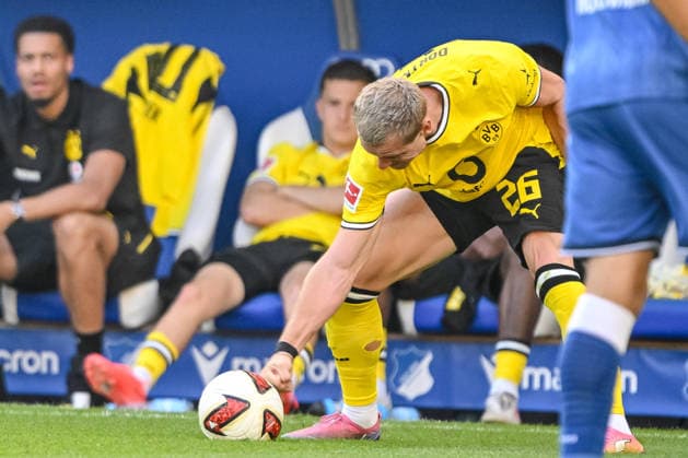 Julian Ryerson (Borussia Dortmund) gestikuliert, gestik, schlaegt gegen den Ball waehrend des spiels der 1. Bundesliga zwischen TSG Hoffenheim und Borussia Dortmund, SNP Arena am 05. September 2026 in Sinsheim, Deutschland. (Foto von Harry Langer DeFodi Images) +++ Julian Ryerson (Borussia Dortmund) gestures during the Bundesliga match between TSG Hoffenheim and Borussia Dortmund at SNP Arena on September 5, 2026 in Sinsheim, Germany. (Photo by Harry Langer DeFodi Images) DFB DFL REGULATIONS PROHIBIT ANY USE OF PHOTOGRAPHS AS IMAGE SEQUENCES AND OR QUASI-VIDEO. (Photo by Harry Langer DeFodi Images) DFB DFL REGULATIONS PROHIBIT ANY USE OF PHOTOGRAPHS AS IMAGE SEQUENCES AND OR QUASI-VIDEO. - *** Julian Ryerson of Borussia Dortmund gestures and kicks the ball during the Bundesliga 1 match between TSG Hoffenheim and Borussia Dortmund, at the SNP Arena on September 5, 2026, in Sinsheim, Germany. Photo by Harry Langer, DeFodi Images. Julian Ryerson of Borussia Dortmund gestures during the Bundesliga match between TSG Hoffenheim and Borussia Dortmund at the SNP Arena on September 5, 2026, in Sinsheim, Germany. Photo by Harry Langer, DeFodi Images. DFB and DFL regulations prohibit any use of photographs as image sequences and or quasi-video. Photo by Harry Langer, DeFodi Images. DFB and DFL regulations prohibit any use of photographs as imSEQUENCES AND OR QUASI-VIDEO
