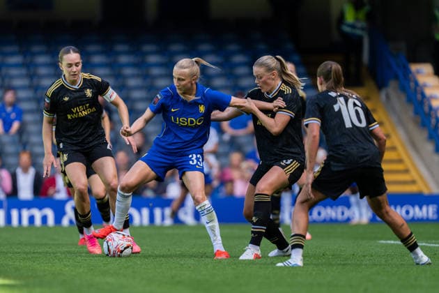 September 5, 2026, London, England, United Kingdom: Chelsea s Aggie Beever-Jones controls the ball during the Barclays Women s Super League match against Aston Villa at Stamford Bridge. Women s Soccer 2026: Chelsea Vs Aston Villa  - ZUMAh209 20260905_zsp_h209_025 Copyright: xAlixHabibx
