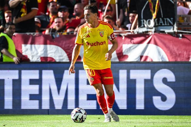 September 5, 2026, Lens, France, France: Florian THAUVIN of Lens during the Ligue 1 match between RC Lens and FC Lorient at Bollaert-Delelis Stadium on September 05, 2026 in Lens, France. RC Lens V FC Lorient - Ligue 1  - ZUMAm308 20260905_zsp_m308_008 Copyright: xMatthieuxMirvillex