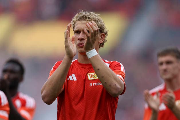 Leopold Querfeld (1.FC Union Berlin) gestikuliert, Gestik waehrend des Spiels der 1. Bundesliga zwischen Bayer 04 Leverkusen und 1. FC Union Berlin, BayArena am 05. September 2026 in Leverkusen, Deutschland. (Foto von Oliver Kaelke DeFodi Images) +++ Leopold Querfeld (1.FC Union Berlin) gestures during the Bundesliga match between Bayer 04 Leverkusen and 1. FC Union Berlin at BayArena on September 5, 2026 in Leverkusen, Germany. (Photo by Oliver Kaelke DeFodi Images) DFB DFL REGULATIONS PROHIBIT ANY USE OF PHOTOGRAPHS AS IMAGE SEQUENCES AND OR QUASI-VIDEO. (Photo by Oliver Kaelke DeFodi Images) - *** Leopold Querfeld of 1. FC Union Berlin gestures during the Bundesliga match between Bayer 04 Leverkusen and 1. FC Union Berlin, BayArena on September 5, 2026, in Leverkusen, Germany. Photo by Oliver Kaelke, DeFodi Images. Leopold Querfeld of 1 FC Union Berlin gestures during the Bundesliga match between Bayer 04 Leverkusen and 1 FC Union Berlin at BayArena on September 5, 2026 in Leverkusen, Germany. Photo by Oliver Kaelke, DeFodi Images. DFB and DFL regulations prohibit any use of photographs as image sequences and or quasi-video. Photo by Oliver Kaelke, DeFodi Images.