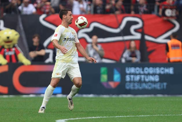 Rani Khedira (1.FC Union Berlin) in Aktion, am Ball, Einzelaktion waehrend des Spiels der 1. Bundesliga zwischen Bayer 04 Leverkusen und 1. FC Union Berlin, BayArena am 05. September 2026 in Leverkusen, Deutschland. (Foto von Oliver Kaelke DeFodi Images) +++ Rani Khedira (1.FC Union Berlin) controls the ball during the Bundesliga match between Bayer 04 Leverkusen and 1. FC Union Berlin at BayArena on September 5, 2026 in Leverkusen, Germany. (Photo by Oliver Kaelke DeFodi Images) DFB DFL REGULATIONS PROHIBIT ANY USE OF PHOTOGRAPHS AS IMAGE SEQUENCES AND OR QUASI-VIDEO. (Photo by Oliver Kaelke DeFodi Images) - *** Rani Khedira of 1. FC Union Berlin in action, on the ball, making a solo run during the Bundesliga match between Bayer 04 Leverkusen and 1. FC Union Berlin, BayArena on September 5, 2026, in Leverkusen, Germany. Photo by Oliver Kaelke, DeFodi Images. Rani Khedira of 1. FC Union Berlin controls the ball during the Bundesliga match between Bayer 04 Leverkusen and 1. FC Union Berlin at BayArena on September 5, 2026 in Leverkusen, Germany. Photo by Oliver Kaelke, DeFodi Images. DFB and DFL regulations prohibit any use of photographs as image sequences and or quasi-video. Photo by Oliver Kaelke, DeFodi Images.