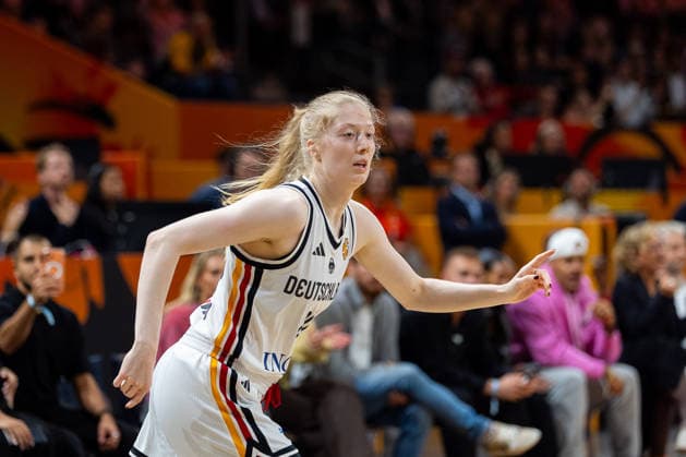 Frieda Buhner, Germany, 20, cheering, GER, Germany vs. Japan, Basketball, 2026 FIBA Women s World Cup, Group Stage, Matchday 2, September 5, 2026, GER, Germany vs. Japan, basketball, 2026 FIBA Women’s World Cup, group stage, Matchday 2, September 5, 2026, Berlin Copyright: xEibner-Pressefoto MaxxVincenx EP_MVN