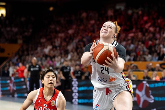 Lina Sontag (Germany), 24, making a layup; Rui Machida (Japan), 13; GER, Germany vs. Japan, Basketball, 2026 FIBA Women’s World Cup, Group Stage, Matchday 2, September 5, 2026, GER, Germany vs. Japan, Basketball, 2026 FIBA Women’s World Cup, Group Stage, Matchday 2, September 5, 2026, Berlin Copyright: xEibner-Pressefoto MaxxVincenx EP_MVN