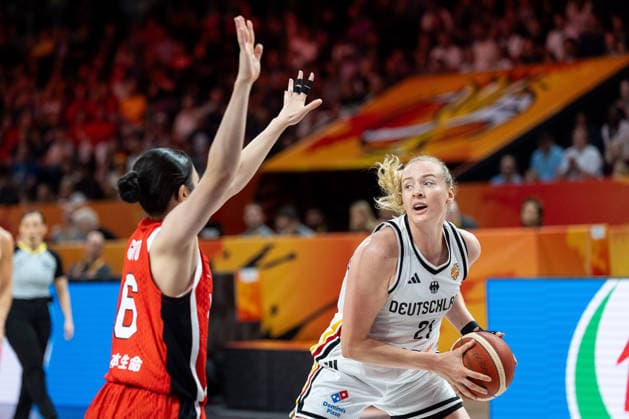 Marie Guelich (Germany), 21, with the ball; Otoha Goto (Japan), 06; GER, Germany vs. Japan, Basketball, 2026 FIBA Women’s World Cup, Group Stage, Matchday 2, September 5, 2026, GER, Germany vs. Japan, Basketball, 2026 FIBA Women’s World Cup, Group Stage, Matchday 2, September 5, 2026, Berlin Copyright: xEibner-Pressefoto MaxxVincenx EP_MVN