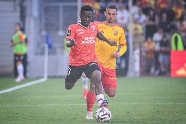 September 5, 2026, Lens, France, France: Arsene KOUASSI of Lorient and Ruben AGUILAR of Lens during the Ligue 1 match between RC Lens and FC Lorient at Bollaert-Delelis Stadium on September 05, 2026 in Lens, France. Lens France - ZUMAm308 20260905_zsp_m308_010 Copyright: xMatthieuxMirvillex