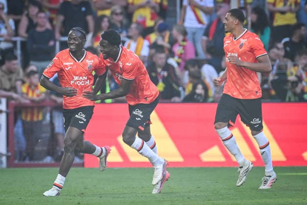 September 5, 2026, Lens, France, France: Mamadou KONE of Lorient celebrate his goal with teammates during the Ligue 1 match between RC Lens and FC Lorient at Bollaert-Delelis Stadium on September 05, 2026 in Lens, France. Lens France - ZUMAm308 20260905_zsp_m308_011 Copyright: xMatthieuxMirvillex