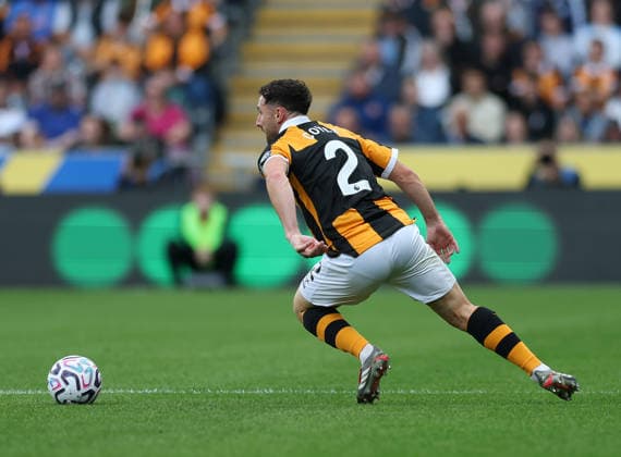 Hull City v Aston Villa Premier League Lewie Coyle of Hull City during the Premier League match at the MKM Stadium, Hull 05 09 2026 UK Newspapers OUT Copyright: xAndyxSumnerx FIL-23883-0139