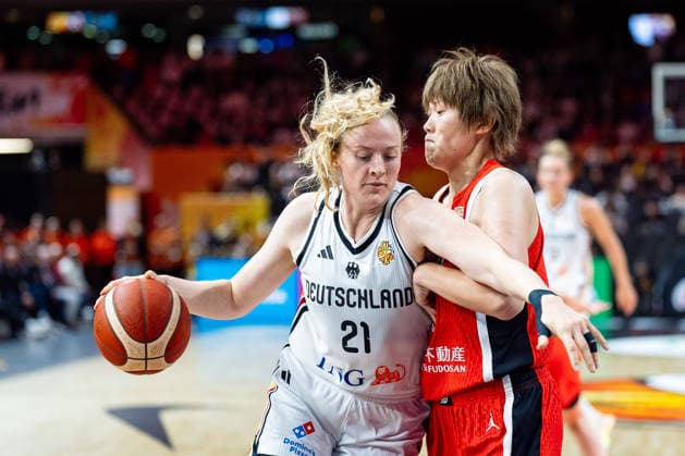 Marie Guelich (Germany), 21, dribbling against Maki Takada (Japan), 08, GER, Germany vs. Japan, Basketball, 2026 FIBA Women’s World Cup, Group Stage, Matchday 2, September 5, 2026, GER, Germany vs. Japan, Basketball, 2026 FIBA Women’s World Cup, Group Stage, Matchday 2, September 5, 2026, Berlin Copyright: xEibner-Pressefoto MaxxVincenx EP_MVN