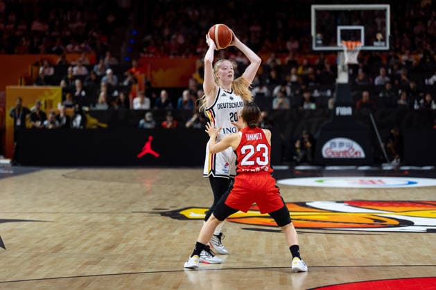 Frieda Buhner (Germany), 20, on the ball; Mai Yamamoto (Japan), 23; GER, Germany vs. Japan, basketball, 2026 FIBA Women’s World Cup, group stage, Match Day 2, September 5, 2026, GER, Germany vs. Japan, Basketball, 2026 FIBA Women’s World Cup, Group Stage, Matchday 2, September 5, 2026, Berlin Copyright: xEibner-Pressefoto MaxxVincenx EP_MVN