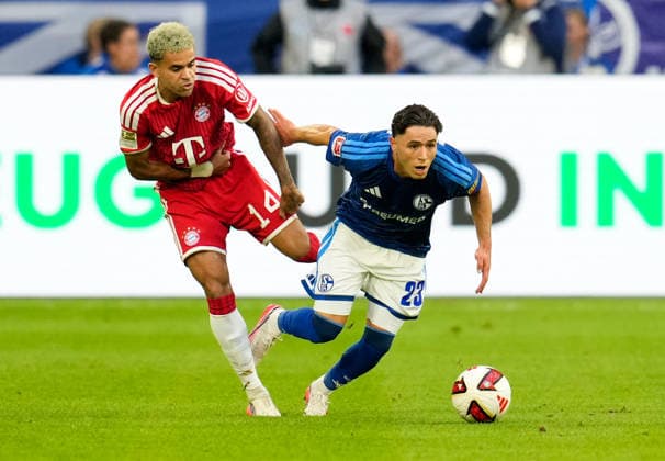 Luis Diaz (FC Bayern Muenchen, 14) im Zweikampf mit Soufiane El-Faouzi (FC Schalke 04, 23) GER, FC Schalke 04 vs FC Bayern Muenchen, 1. Bundesliga, 2. Spieltag, Saison 2026-27, VELTINS-Arena, Gelsenkirchen, 05.09.2026 DFL REGULATIONS PROHIBIT ANY USE OF PHOTOGRAPHS AS IMAGE SEQUENCES AND OR QUASI-VIDEO GER, FC Schalke 04 vs FC Bayern Muenchen, 1. Bundesliga, 2. Spieltag, Saison 2026-27, 05.09.2026 Gelsenkirchen *** Luis Diaz, FC Bayern Munich, 14, in a tackle with Soufiane El Faouzi, FC Schalke 04, 23 (GER), FC Schalke 04 vs. FC Bayern Munich, Bundesliga 1, Matchday 2, 2026–27 season, VELTINS Arena, Gelsenkirchen, September 5, 2026 DFL regulations prohibit any use of photographs as image sequences and or quasi-video GER, FC Schalke 04 vs. FC Bayern Munich, 1st Bundesliga, Matchday 2, 2026–27 season, September 5, 2026, Gelsenkirchen Copyright: xEibner-Pressefoto ScottxColemanx EP_SCN