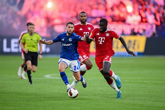 05.09.2026, Fussball, Saison 2026 2027, Bundesliga, FC Schalke 04 - FC Bayern München, Adil Aouchiche (FC Schalke 04), Dayot Upamecano (FC Bayern München) xRHR-FOTO YYx *** September 5, 2026, Soccer, 2026–2027 Season, Bundesliga, FC Schalke 04 vs. FC Bayern Munich, Adil Aouchiche (FC Schalke 04), Dayot Upamecano (FC Bayern Munich) xRHR PHOTO YYx Copyright: KROEGER RHR-FOTOx RHR-FOTO YY