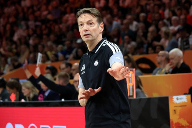 September 5, 2026, GER, Women s Basketball, Women s Basketball World Cup, 2026, Matchday 1, Germany vs. Japan; Head Coach Olaf Lange; Germany; Berlin; Max Schmeling Halle, Berlin, Germany Copyright: xNordphotox xEnglerx