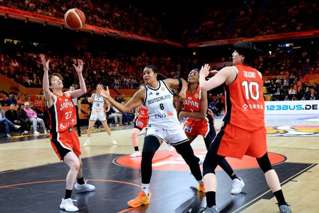 September 5, 2026, GER, Women s Basketball, Women s Basketball World Cup, 2026, Match Day 1, Germany vs. Japan: Nyara Sabally (Germany) 8, Saki Hayashi (Japan) 27, Stephanie Mawuli (Japan) 3, Ramu Tokashiki (Japan) 10; Max Schmeling Halle, Berlin, Germany Copyright: xNordphotox xEnglerx