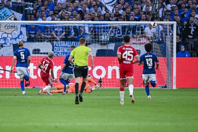 05.09.2026, Fussball, Saison 2026 2027, Bundesliga, FC Schalke 04 - FC Bayern München, Luis Diaz (FC Bayern München) vergibt xRHR-FOTO YYx *** September 5, 2026, Soccer, 2026–2027 Season, Bundesliga, FC Schalke 04 vs. FC Bayern Munich, Luis Diaz, FC Bayern Munich misses xRHR PHOTO YYx Copyright: KROEGER RHR-FOTOx RHR-FOTO YY