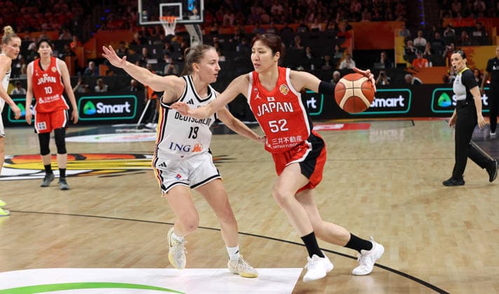 Britta Daub, Yuki Miyazawa with the ball; one-on-one; game scene; action; sports; basketball; FIBA World Cup; World Championship; Women s World Cup; 2026-2027 season; May 9, 2026; DBB; Germany (GER) vs. Japan (JPN)