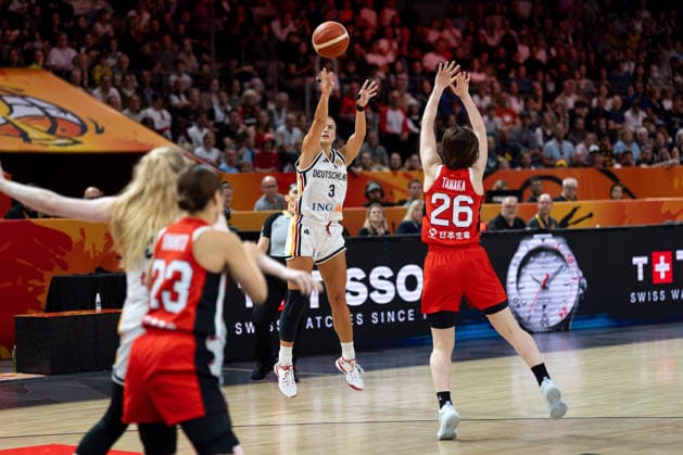 Alexandra Wilke, Germany, No. 3, shooting; Kokoro Tanaka, Japan, No. 26; GER, Germany vs. Japan, basketball, 2026 FIBA Women’s World Cup, group stage, Matchday 2, September 5, 2026, GER, Germany vs. Japan, Basketball, 2026 FIBA Women’s World Cup, Group Stage, Matchday 2, September 5, 2026, Berlin Copyright: xEibner-Pressefoto MaxxVincenx EP_MVN