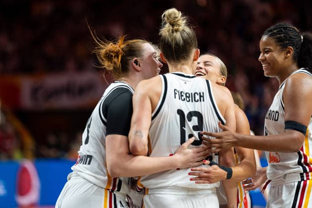 Leonie Fiebich (Germany, 13) celebrates with Lina Sontag (Germany, 24), Alexandra Wilke (Germany, 03), and Nyara Sabally (Germany, 08, GER, Germany vs. Japan, Basketball, 2026 FIBA Women’s World Cup, Group Stage, Matchday 2, September 5, 2026, GER, Germany vs. Japan, Basketball, 2026 FIBA Women’s World Cup, Group Stage, Matchday 2, September 5, 2026, Berlin Copyright: xEibner-Pressefoto MaxxVincenx EP_MVN