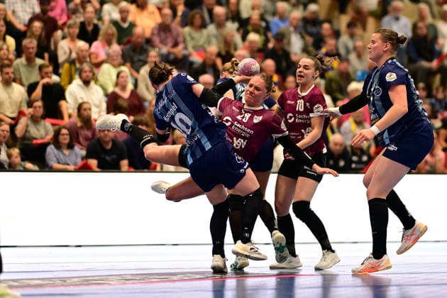 Handball I Women I 2026–2027 Season I Bundesliga I Matchday 2 I Buxtehuder SV vs. HC Leipzig I September 5, 2026 Anika Hampel 10, Buxtehuder Sportverein Lara Tauchmann 28, HC Leipzig, Buxtehude, Halle Nord, New Lower Saxony, Germany Copyright: xLobeca FelixxWeißbergx