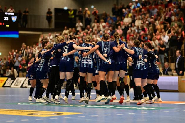 Handball I Women I 2026–2027 Season I Bundesliga I Matchday 2 I Buxtehuder SV vs. HC Leipzig I September 5, 2026 Jubilation, excitement, enthusiasm, euphoria, joy, happiness, cheerfulness among the Buxtehuder Sportverein women’s team after their victory over HC Leipzig Women’s Team at Buxtehude Halle Nord, Lower New Saxony, Germany Copyright: xLobeca FelixxWeißbergx