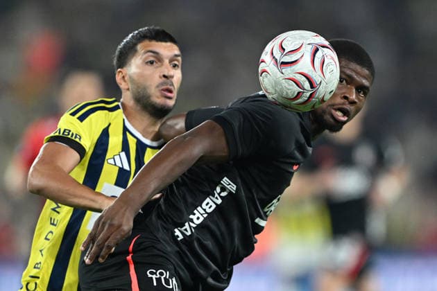 Fenerbahce v Besiktas - Turkish Super Lig ISTANBUL, TURKIYE - SEPTEMBER 5: Baddobre Ammanuel Agbadou (R) of Besiktas during the Turkish Super Lig week 4 derby match between Fenerbahce and Besiktas Besiktas at Chobani Stadium in Istanbul, Turkiye, on September 5, 2026. Serhat Cagdas Anadolu Istanbul Turkey. Editorial use only. Please get in touch for any other usage.  Copyright: x2026xAnadoluxSerhatxCagdasx