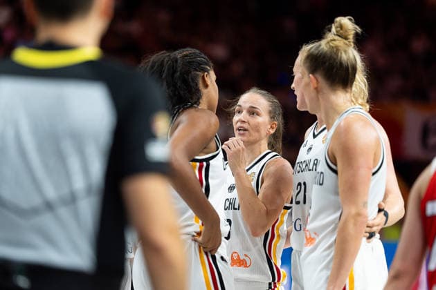 German team during a huddle, Nyara Sabally, Germany, 08, Britta Daub, Germany, 19, Marie Guelich, Germany, 21, Leonie Fiebich, Germany, 13, GER, Germany vs. Japan, Basketball, 2026 FIBA Women’s World Cup, Group Stage, Matchday 2, September 5, 2026 GER, Germany vs. Japan, Basketball, 2026 FIBA Women’s World Cup, Group Stage, Matchday 2, September 5, 2026 Berlin Copyright: xEibner-Pressefoto MaxxVincenx EP_MVN