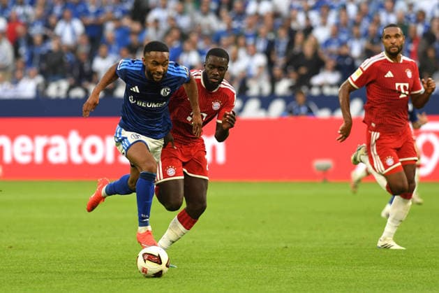 Moussa Sylla (FC Schalke 04) und Dayot Upamecano (FC Bayern Muenchen) im Zweikampf waehrend des Spiels der 1. Bundesliga zwischen FC Schalke 04 und FC Bayern Muenchen, Veltins-Arena am 05. September 2026 in Gelsenkirchen, Deutschland. (Foto von Ralf Treese DeFodi Images) +++ Moussa Sylla (FC Schalke 04) und Dayot Upamecano (FC Bayern Muenchen) battle for the ball during the Bundesliga match between FC Schalke 04 and FC Bayern Muenchen at Veltins-Arena on September 5, 2026 in Gelsenkirchen, Germany. (Photo by Ralf Treese DeFodi Images) DFB DFL REGULATIONS PROHIBIT ANY USE OF PHOTOGRAPHS AS IMAGE SEQUENCES AND OR QUASI-VIDEO. (Photo by Ralf Treese DeFodi Images) - *** Moussa Sylla of FC Schalke 04 and Dayot Upamecano of FC Bayern Munich in a tackle during the Bundesliga match between FC Schalke 04 and FC Bayern Munich at Veltins Arena on September 5, 2026, in Gelsenkirchen, Germany Photo by Ralf Treese, DeFodi Images Moussa Sylla of FC Schalke 04 and Dayot Upamecano of FC Bayern Munich battle for the ball during the Bundesliga match between FC Schalke 04 and FC Bayern Munich at Veltins Arena on September 5, 2026 in Gelsenkirchen, Germany. Photo by Ralf Treese, DeFodi Images. DFB and DFL regulations prohibit any use of photographs as image sequences and or quasi-video. Photo by Ralf Treese, DeFodi Images.