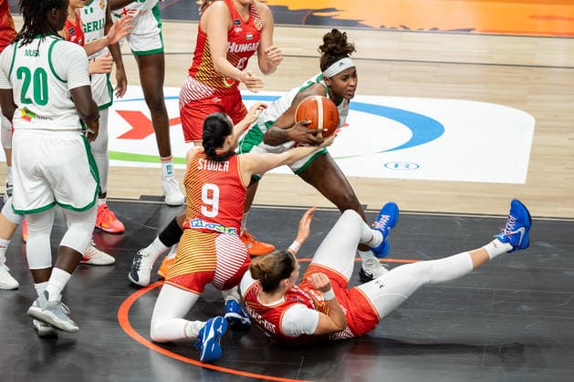Nigeria v Hungary: Group B - FIBA Women s Basketball World Cup Germany 2026 Elizabeth Balogun plays during the FIBA Women s Basketball World Cup 2026 match between Nigeria and Hungary in Berlin, Germany, on September 5, 2026. Berlin Germany  Copyright: xMarcinxGolbax originalFilename:golba-nigeriav260905_npWim.jpg