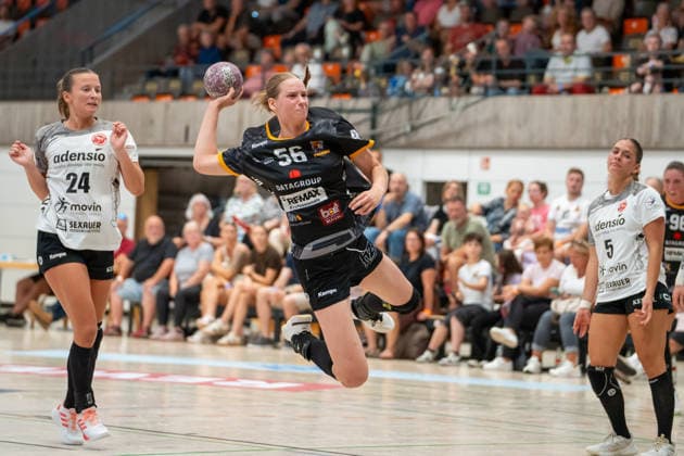 Handball I Women I 2026–2027 Season I 2nd Bundesliga I Matchday 2 I VfL Waiblingen vs. HSG Freiburg I September 5, 2026 Laura Nagy 56, VfL Waiblingen Tigers take a shot Waiblingen Rundsporthalle Baden-Württemberg Germany Copyright: xLobeca MaxxPetershansx