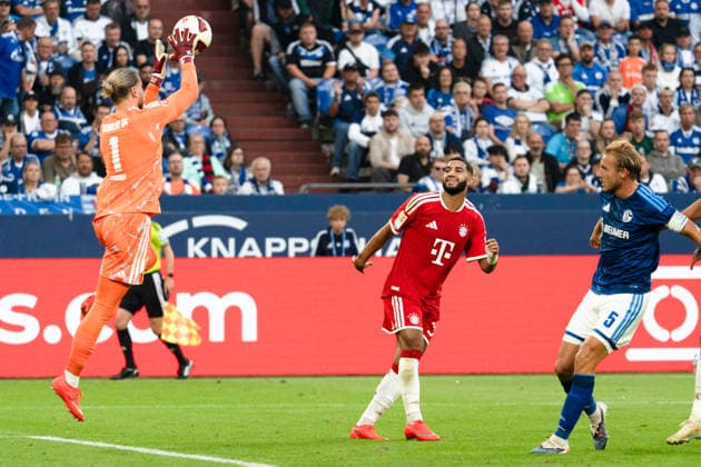Deutschland: 1. Bundesliga 2026 2027, 2. Spieltag - FC Schalke 04 vs. FC Bayern München - 05.09.2026 - Veltins-Arena (Gelsenkirchen, Nordrhein-Westfalen) Ismael Saibari (FC Bayern München, 34) Loris Karius (Schalke 04, 1) *** Germany 1 Bundesliga 2026–2027, Matchday 2: FC Schalke 04 vs. FC Bayern Munich, September 5, 2026, Veltins Arena, Gelsenkirchen, North Rhine-Westphalia; Ismael Saibari (FC Bayern Munich), 34; Loris Karius (Schalke 04), 1 Copyright: xCelinaxLeiersx