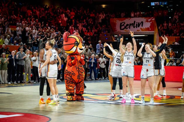 Basketball Berlin, September 5, 2026 FIBA Women’s Basketball World Cup Germany 2026 Preliminary Round Group Germany (GER) vs. Japan (JPN) Celebrations for Germany Marie Gülich (Germany), No. 21 Gulich Lina Sontag Germany, No. 24 Leonie Fiebich Germany, No. 13 Nyara Sabally Germany, No. 08