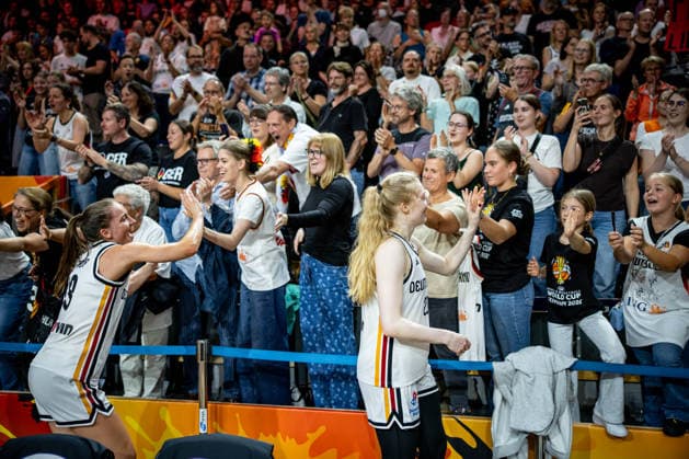 Basketball Berlin, September 5, 2026 FIBA Women’s Basketball World Cup Germany 2026 Preliminary Round Group Germany (GER) vs. Japan (JPN) Celebrations after the victory Fans Frida Bühner (Germany, No. 20) Britta Daub (Germany, No. 19)