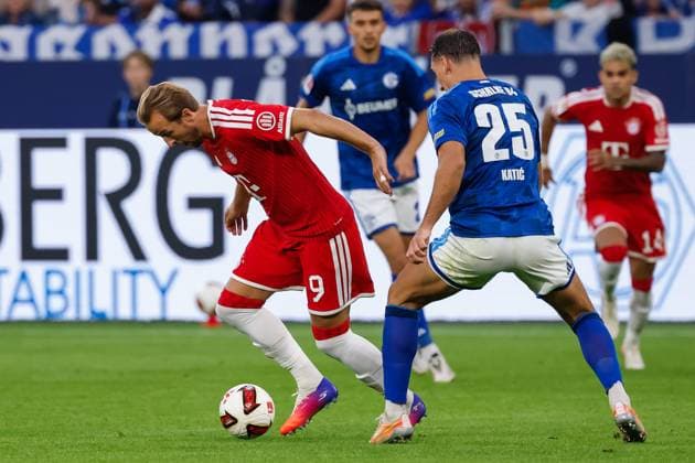 GELSENKIRCHEN - Harry Kane of FC Bayern Munich and Nikola Katic of Schalke 04 during the Bundesliga match between FC Schalke 04 and FC Bayern Munich at the Veltins-Arena on 5 September 2026 in Gelsenkirchen, Germany. MARCEL TER BALS ANP Bundesliga 2026 27 xVIxANPxSportx xMarcelxterxBalsxIVx 567269265 originalFilename: 567269265.jpg