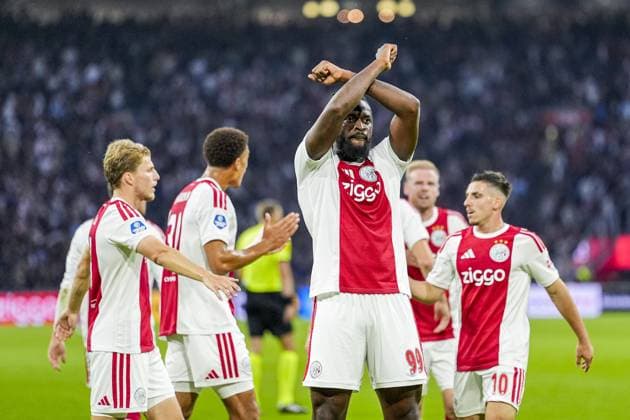 AMSTERDAM , 05-09-2026, JohanCruijff ArenA , season 2026 2027 , Dutch Eredivisie Football Match between Ajax and PSV. Picture shows Ajax player Toluwalase Arokodare scores the 1-1 Ajax - PSV  x206515204x Copyright: