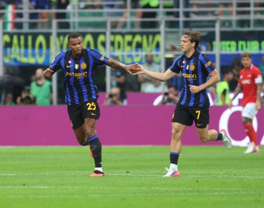 IPA88157468 - Manuel Akanji of Inter FC and Piotr Zieli?ski of Inter FC during the Italian Serie A 2026–27 season soccer match between Inter FC and SSC Napoli on September 5, 2026, at Stadio Giuseppe Meazza, San Siro, Milan, Italy. Photo by Nderim KACELI  Copyright: xNderimxKaceli IPAxSportx xx 88157468