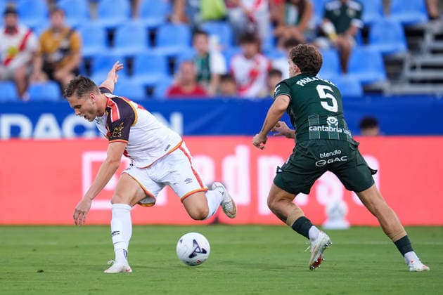 September 5, 2026, Leganes, Madrid, Spain: Alemao of Rayo Vallecano and Pablo Ramon of Real Racing Club compete for the ball during the Spanish League, LaLiga EA Sports, football match played between Rayo Vallecano and Real Racing Club at Butarque stadium on September 05, 2026, in Leganes, Madrid, Spain. Rayo Vallecano V Real Racing Club - LaLiga EA Sports  - ZUMAa181 20260905_zaa_a181_129 Copyright: xDennisxAgyemanx