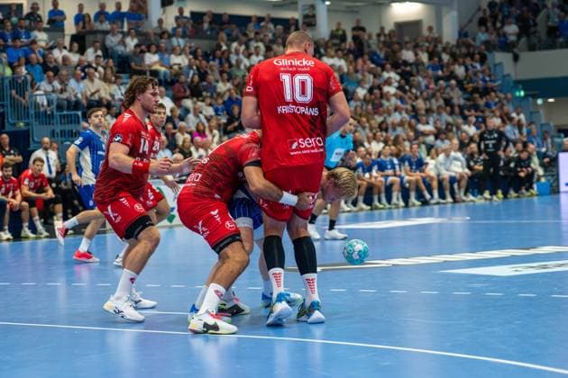 Ellidi Snaer Vidarsson, pivot, VfL Gummersbach 4, Dainis Kriötopans, backcourt player, MT Melsungen 10, Johannes Golla, pivot, MT Melsungen 14, VfL Gummersbach vs. MT Melsungen, Opel Handball Bundesliga, Men, Matchday 3, September 5, 2026, Gummersbach, North Rhine-Westphalia, Germany Copyright: xkolbert-press MartinxWdziecznyx
