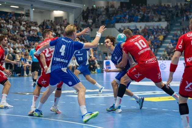 Ellidi Snaer Vidarsson, circle player, VfL Gummersbach 4, Dainis Kriötopans, backcourt player, MT Melsungen 10, Miro Schluroff, backcourt player, VfL Gummersbach 15, VfL Gummersbach vs. MT Melsungen, Opel Handball Bundesliga, Men, Matchday 3, September 5, 2026, Gummersbach, North Rhine-Westphalia, Germany Copyright: xkolbert-press MartinxWdziecznyx