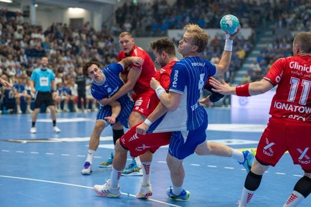 Ellidi Snaer Vidarsson, pivot, VfL Gummersbach 4, Miro Schluroff, backcourt, VfL Gummersbach 15, Dimitri Ignatow, wing, MT Melsungen 11, VfL Gummersbach vs. MT Melsungen, Opel Handball Bundesliga, Men, Matchday 3, September 5, 2026, Gummersbach, North Rhine-Westphalia, Germany Copyright: xkolbert-press MartinxWdziecznyx