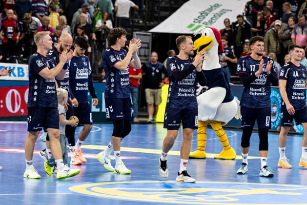 Opel HBL SG Flensburg Handewitt vs. HC Erlangen, September 5, 2026: Celebrations after the victory for SG Flensburg Handewitt. Opel HBL SG Flensburg Handewitt vs. HC Erlangen, GGW Arena, September 5, 2026 Copyright: xBEAUTIFULxSPORTS MarioxM.xKobergx