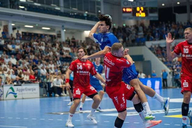 Nicola Roganovic, backcourt, VfL Gummersbach 23, Johannes Golla, pivot, MT Melsungen 14, Dimitri Ignatow, wing, MT Melsungen 11, VfL Gummersbach vs. MT Melsungen, Opel Handball Bundesliga, Men, Matchday 3, September 5, 2026, Gummersbach, North Rhine-Westphalia, Germany Copyright: xkolbert-press MartinxWdziecznyx