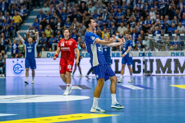 Opel Handball Bundesliga, VfL Gummersbach vs. MT Melsungen, September 5, 2026 Nikola Roganovic (VfL Gummersbach), age 23, celebrating a goal Opel Handball Bundesliga, VfL Gummersbach vs. MT Melsungen, September 5, 2026 Copyright: xBEAUTIFULxSPORTS Erlhofx
