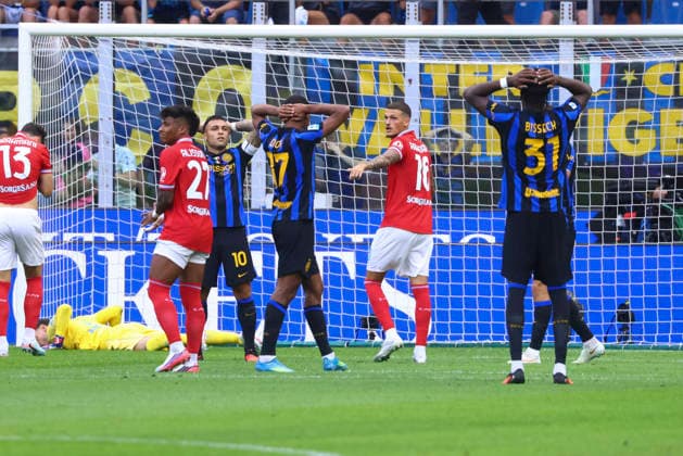 FC Internazionale v SSC Napoli - Serie A 2026 27 Andy Diouf, Yann Bisseck and Lautaro Martinez in action during the Serie A match between FC Internazionale and SSC Napoli at the Giuseppe Meazza stadium in Milan, Italy, on September 5, 2026. Milano Milano Italy  Copyright: xMairoxCinquettix originalFilename:cinquetti-fcintern260905_npDzT.jpg