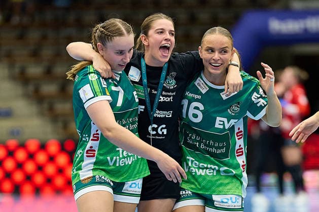 Joy and celebration for Lea Watzl of Frisch Auf Goeppingen, 7, Anika Rohm of Frisch Auf Goeppingen, Assistant Coach, and Mariel ten Velde, Frisch Auf Goeppingen, 16, after the game: FRISCH AUF Goeppingen vs. BSV Sachsen Zwickau, Handball, ALSCO Women’s Handball Bundesliga, Matchday 2, 2026–2027 season, September 5, 2026, FRISCH AUF Goeppingen vs. BSV Sachsen Zwickau, Handball, ALSCO Women’s Handball Bundesliga, Matchday 2, 2026–2027 season, September 5, 2026, Goeppingen Copyright: xEibner-Pressefoto GeraldxOelze-dexStoppanyx EP_ODS
