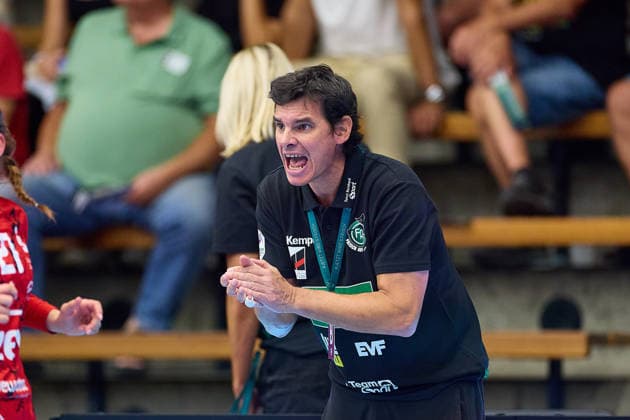 Close-up, Portrait of Nico Kiener of Frisch Auf Goeppingen; Head Coach Gets Upset FRISCH AUF Goeppingen vs. BSV Sachsen Zwickau, Handball, ALSCO Women s Handball Bundesliga, Matchday 2, 2026–2027 Season, September 5, 2026 FRISCH AUF Goeppingen vs. BSV Sachsen Zwickau, Handball, ALSCO Women’s Handball Bundesliga, Matchday 2, 2026–2027 season, September 5, 2026 Goeppingen Copyright: xEibner-Pressefoto GeraldxOelze-dexStoppanyx EP_ODS