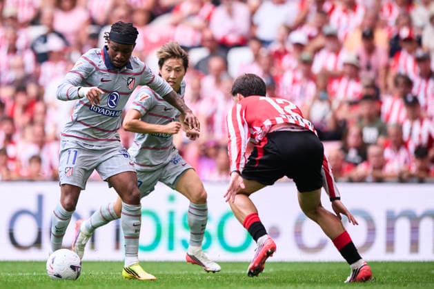 Athletic Club v Atletico de Madrid - LaLiga EA Sports 2026 27 Ademola Lookman of Atletico de Madrid with the ball during the LaLiga EA Sports match between Athletic Club and Atletico de Madrid at Estadio San Mames in Bilbao, Spain, on September 5, 2026. Bilbao Spain  Copyright: xCesarxOrtizxGonzalezx originalFilename:ortizgonzalez-athletic260905_npolK.jpg