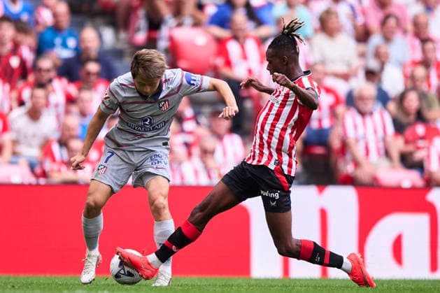 Athletic Club v Atletico de Madrid - LaLiga EA Sports 2026 27 Kang In Lee of Atletico de Madrid duels for the ball with Nico Williams of Athletic Club during the LaLiga EA Sports match between Athletic Club and Atletico de Madrid at Estadio San Mames in Bilbao, Spain, on September 5, 2026. Bilbao Spain  Copyright: xCesarxOrtizxGonzalezx originalFilename:ortizgonzalez-athletic260905_npYfy.jpg